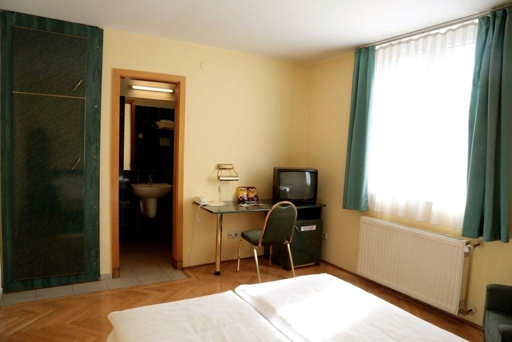 Bara Junior Hotel 2*
